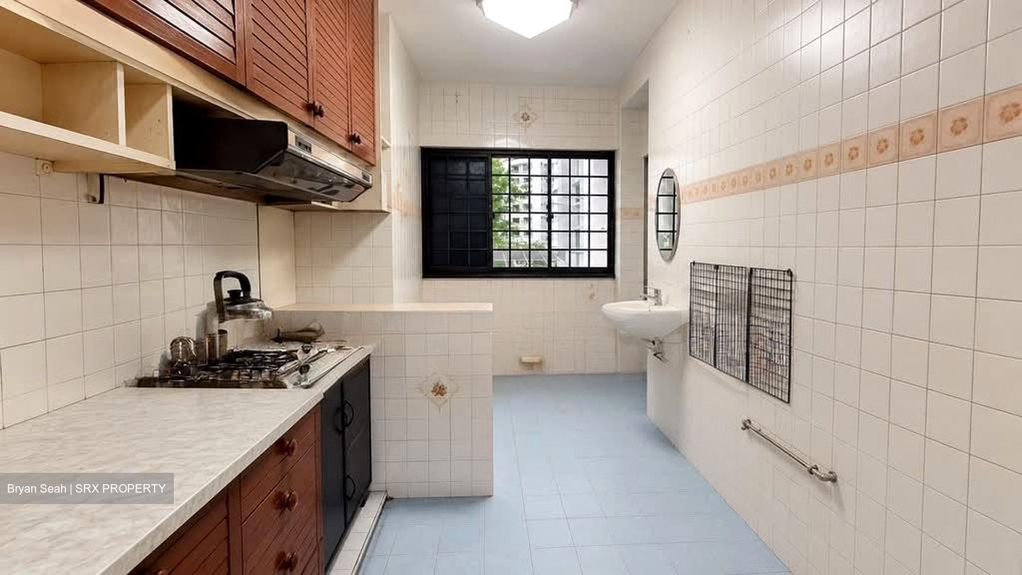 Blk 214 Jurong East Street 21 (Jurong East), HDB 4 Rooms #573189051
